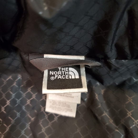 The North Face Hyvent 350 Down Puffer Jacket - Picture 11 of 14